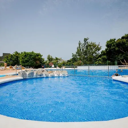With Pool Lejlighed *